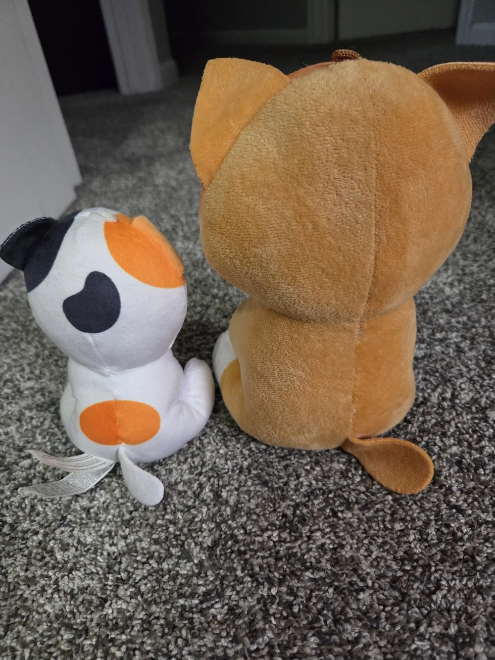 LOT OF 2 - Kawaii KUTIES - Kitty Cat & Shibu Inu Plush Toys EUC